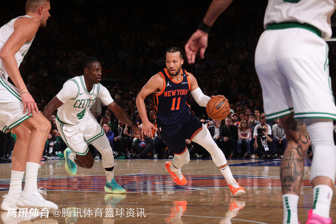 火力全开!篮球比赛数据创纪录 火力全开!篮球比赛数据创纪录