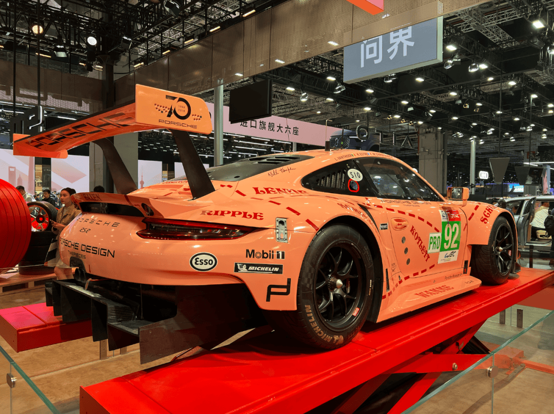 全球瞩目!赛车赛事即将收官 全球瞩目!赛车赛事即将收官