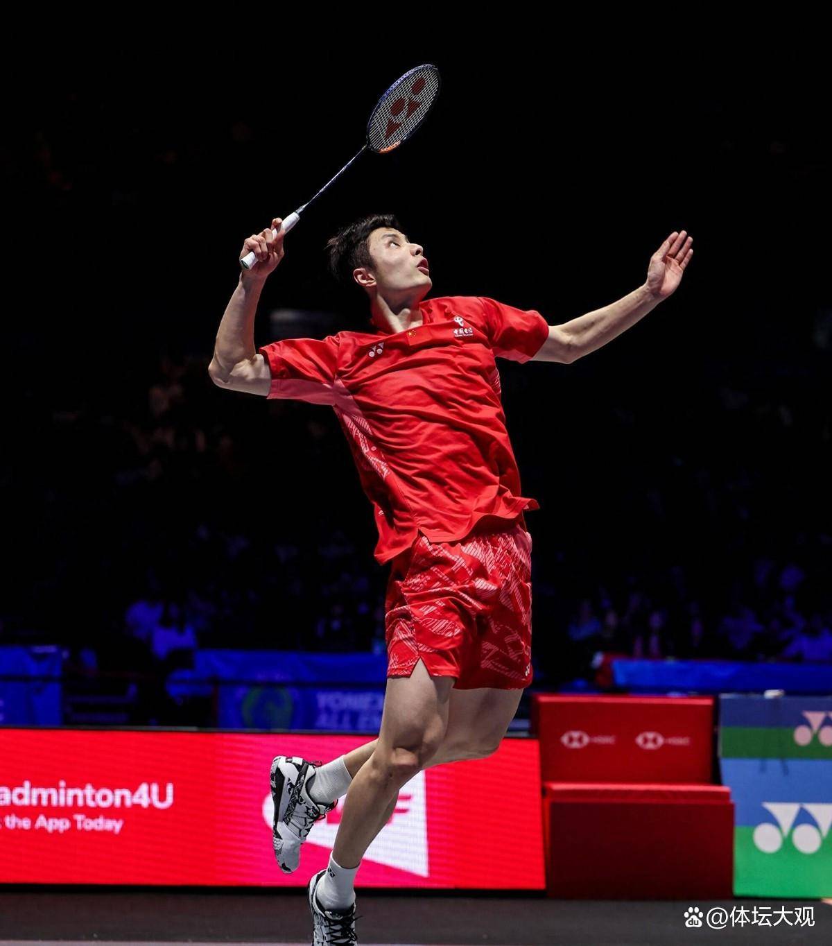 日本队险胜泰国队,石宇奇统治全场 日本队险胜泰国队,石宇奇统治全场