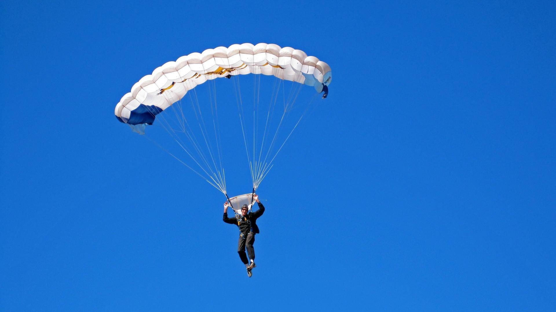 英超争冠之夜，若日尼奥在枪手的中场复兴史诗