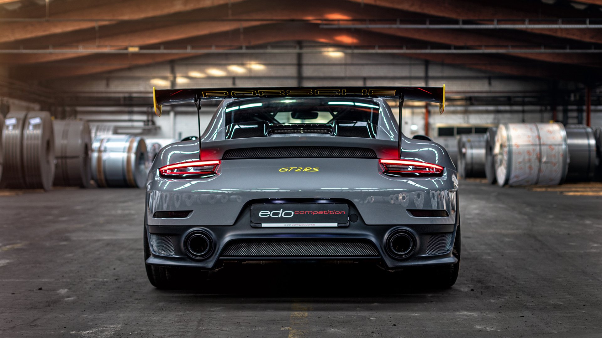 国际友谊赛的诡异对阵，秘鲁3-1摩洛哥，坎特隐身之谜与统治级数据的荒诞现实