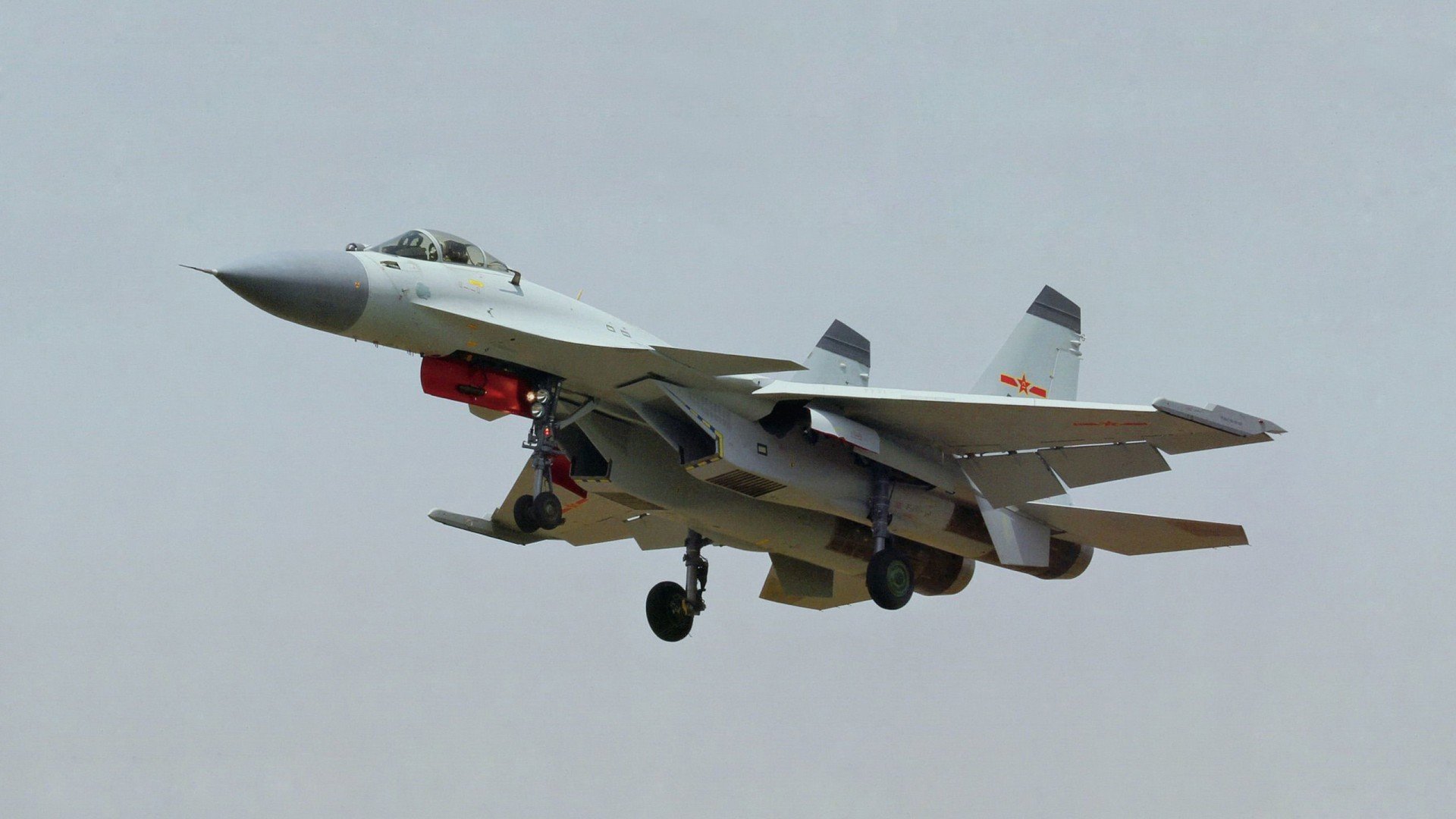 蝴蝶振翅于圣地亚哥，阿尔瓦雷斯那一波带走的不只是一场比赛