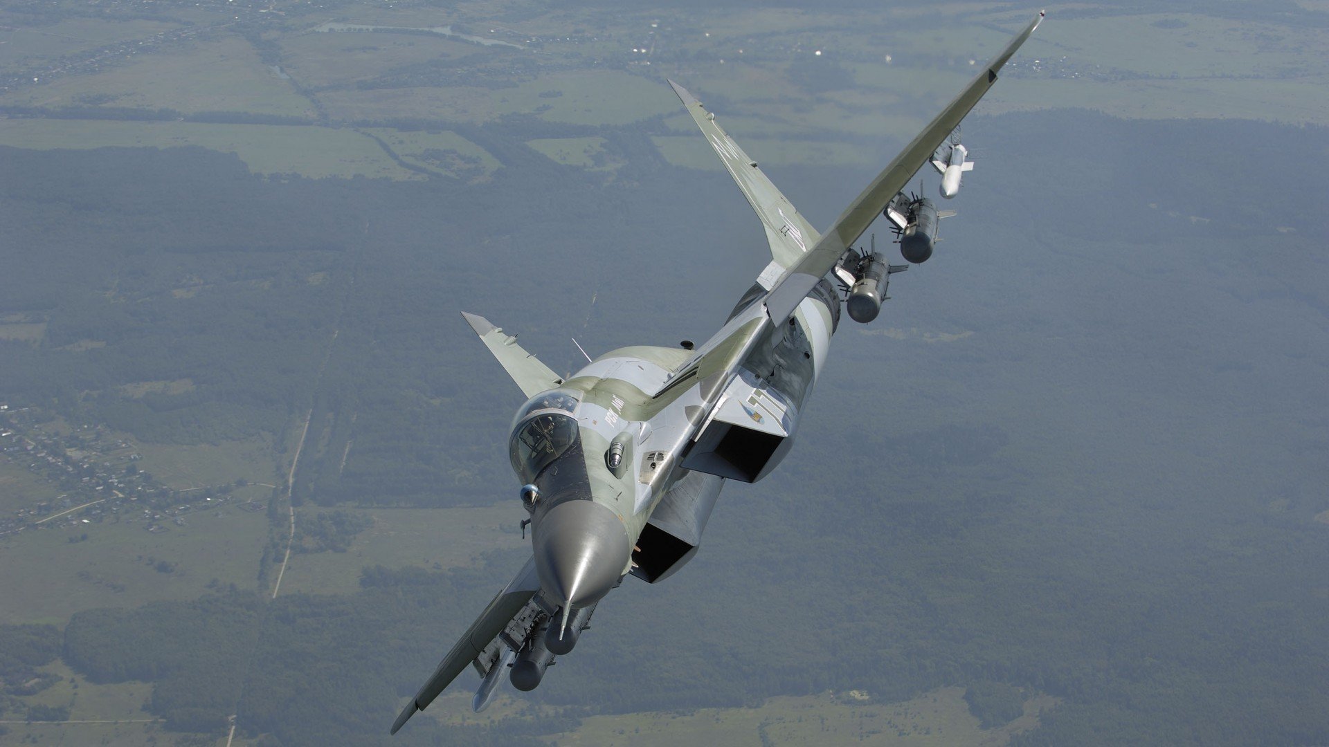 直播事故，当玻利维亚炮轰那不勒斯时，富安健洋在巴黎的哨声中抬起头